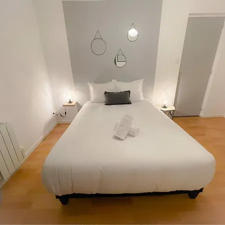 La Pomme D'or Apartment